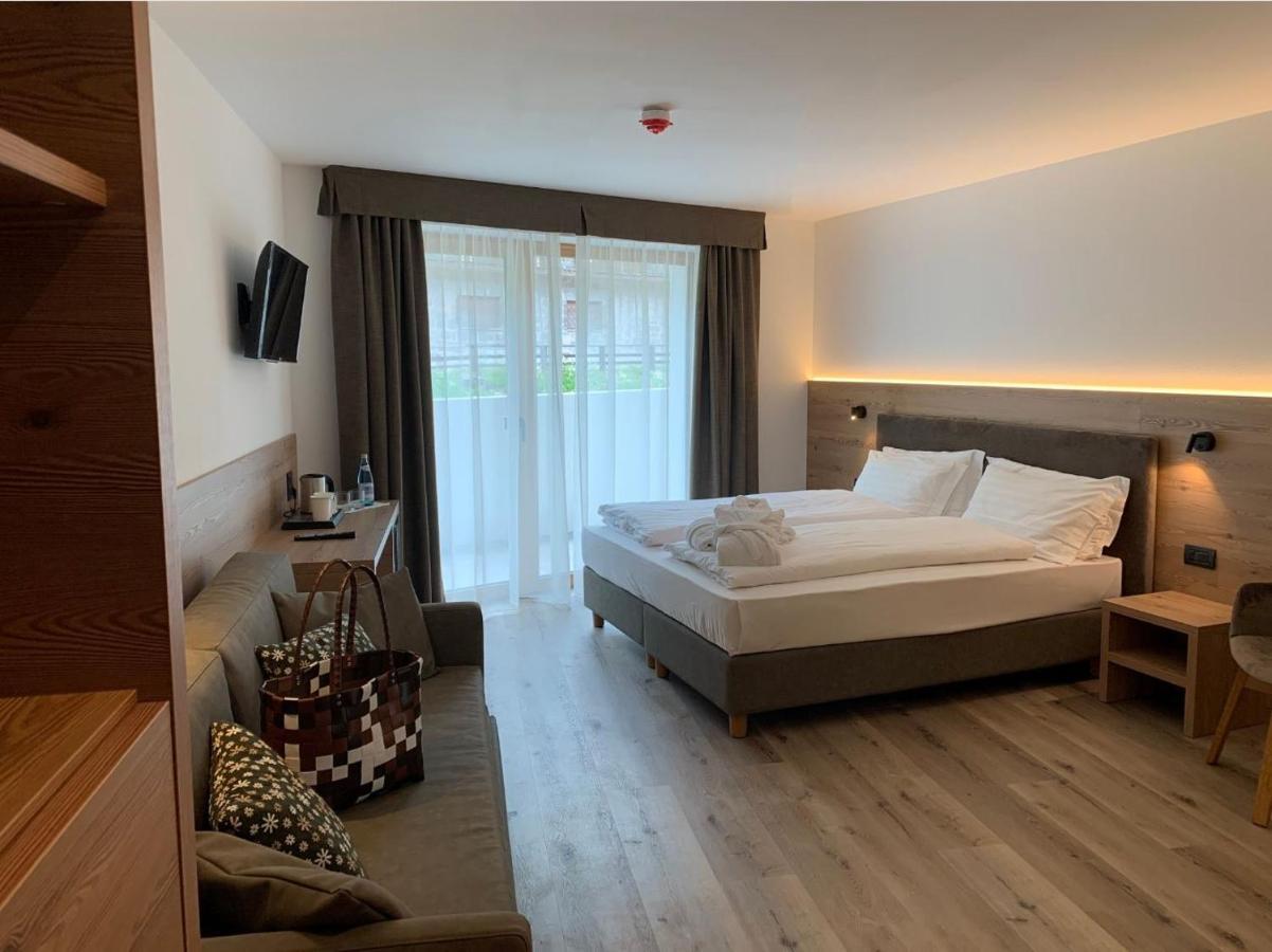 Hotel Miravalle Soraga Ngoại thất bức ảnh