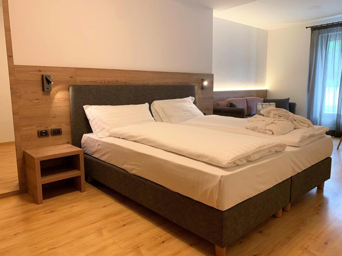Hotel Miravalle Soraga Ngoại thất bức ảnh