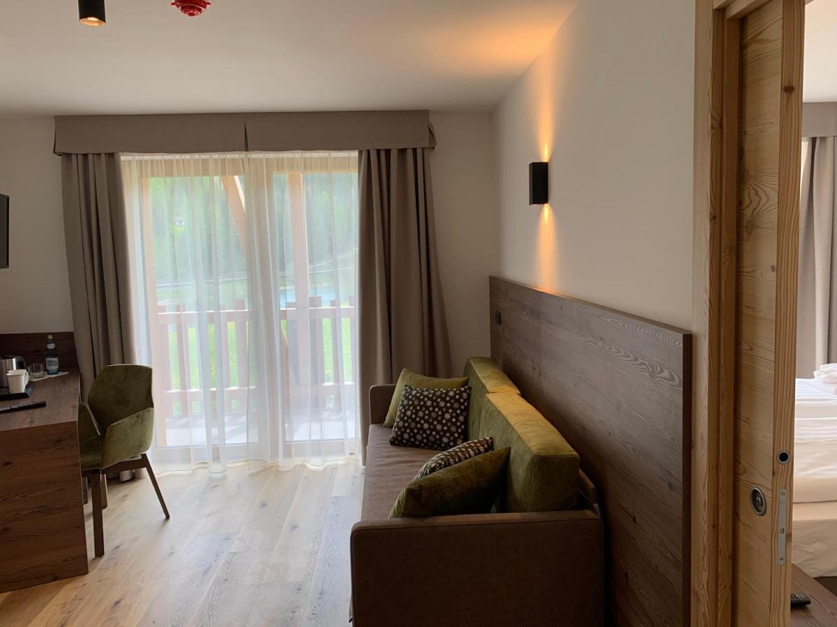 Hotel Miravalle Soraga Ngoại thất bức ảnh