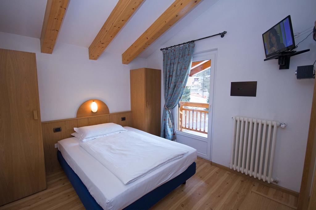 Hotel Miravalle Soraga Ngoại thất bức ảnh